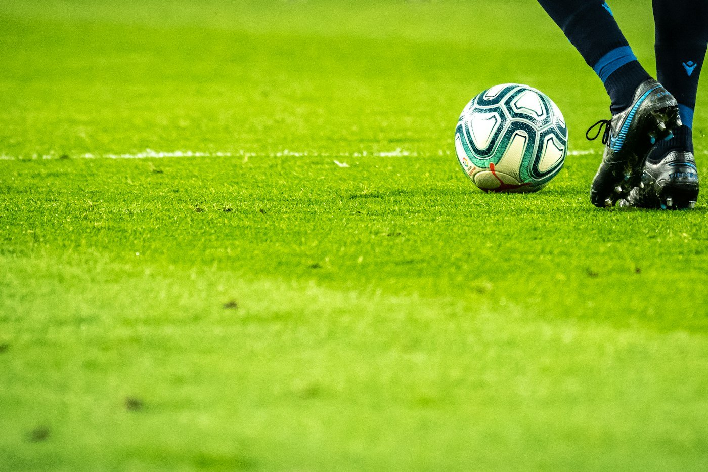 Watching football on Vistra TV: kickoff, backups, and plan length