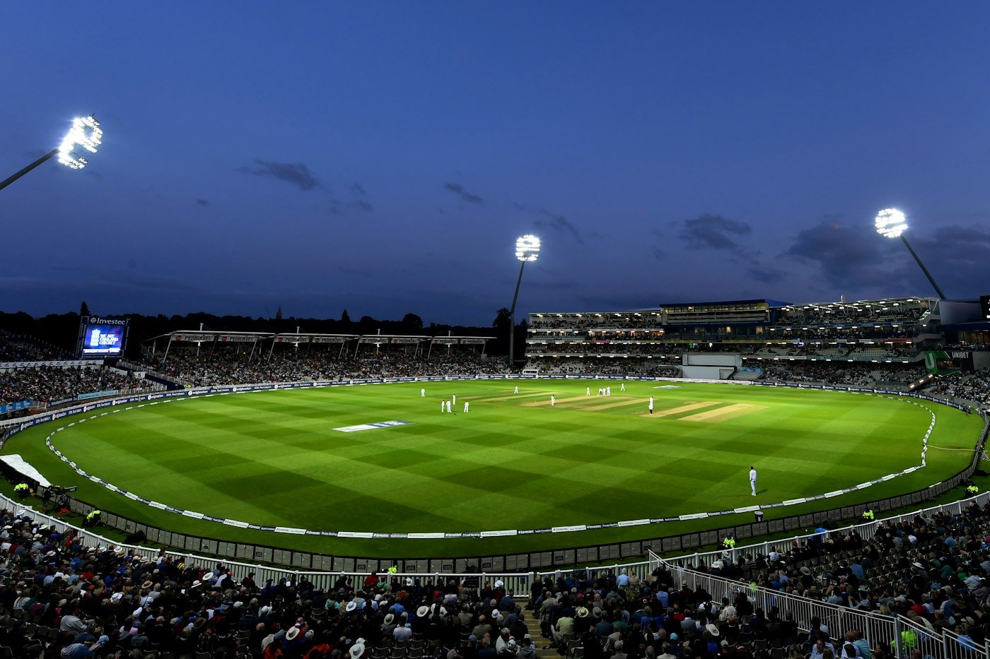 Planning a sports weekend on Vistra TV without the panic